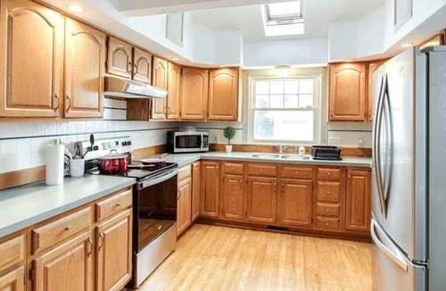 Rochester House | ✨Spacious✨ Steps to Strong/UofR by Airpt/Dwtn/RIT