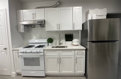 East Flushing Apartment | ♥ Spacious & Stylish ♥ of Flushing | ♛ King Bed