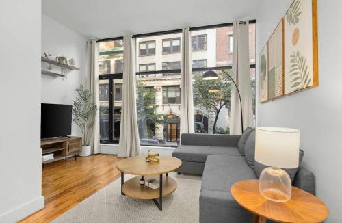 Rose Hill Apartment | Stylish Manhattan Escape in Prime Spot