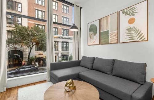 Rose Hill Apartment | Stylish Manhattan Escape in Prime Spot