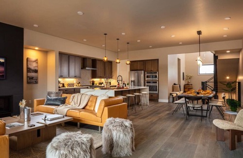 Bozeman Villa | Summit + Sky