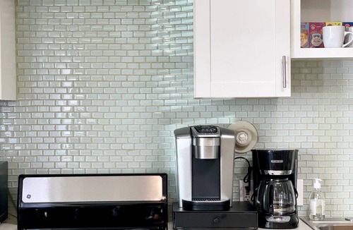 Yachting Village Apartment | Super-Walkable Downtown Studio