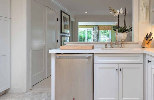 North Sea House | Surrounded by Protective Reserves, Steps to Marina Bay Beach, Golf Courses.