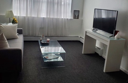 East New York Apartment | SUSANNA'S SUITE SPOT'S 2 Cozy Bedrooms