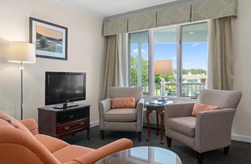 Ogunquit Hotel | The Sparhawk Oceanfront Resort