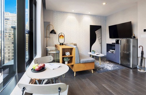 Koreatown Apartment | The Vibe on 5th XV Vibe 8764