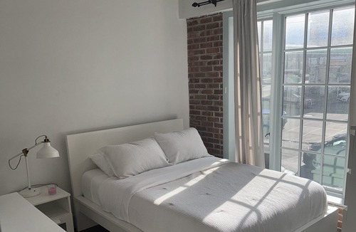 Bedford-Stuyvesant Apartment | Three bedroom apartment central Brooklyn