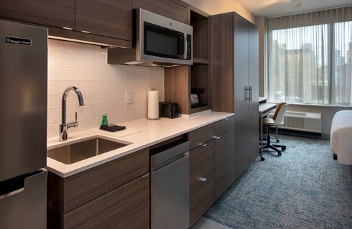 Gowanus Hotel | TownePlace Suites by Marriott New York Brooklyn