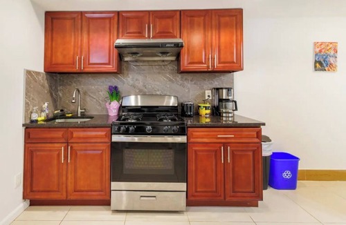 Auburndale House | Travel home