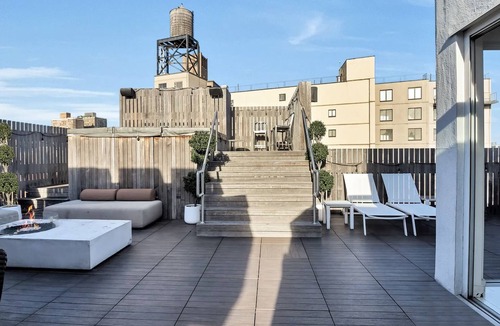 Ukrainian Village Apartment | Travive Bowery Three Level Penthouse
