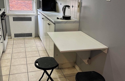 Queens Condo | Two Large Cozy Bedroom Condominium that is 20 mins train ride to Manhattann
