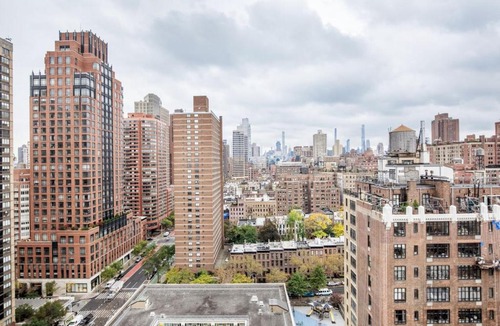 Upper East Side Apartment | UES 1BR w Gym WD nr Central Park NYC-1296