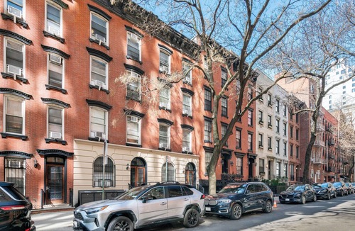 Upper East Side Apartment | UES One Bedroom near Subways, Museums