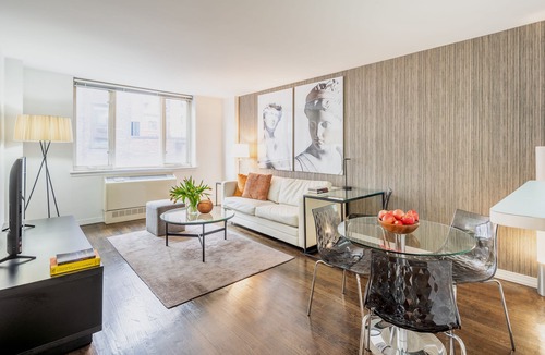 Central Park South Apartment | Upper East Side - One Bedroom near Central Park