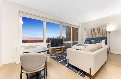 Queens Apartment | Queens Studio Jewel Luxury and Comfort Combined
