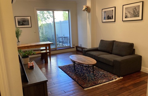 Williamsburg Condo | Williamsburg Garden Apartment, Great for Families, Steps to the Subway (G and L)