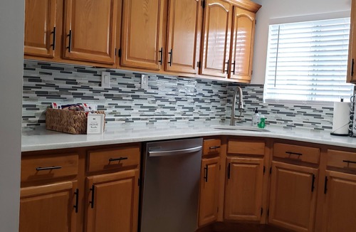South Jamaica House | XL 5⭐ NEAR JFK 5 MINS, AC, PVT PARK, MODERN, NEAR NYC HUBS, MALLS, QUIET, SAFE
