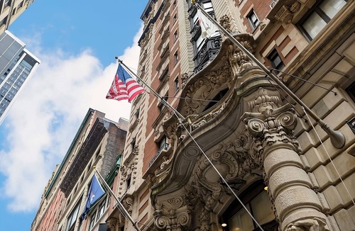 Koreatown Hotel | Your Home Away From Home! 4 Relaxing Units, Pet-friendly, Close to Grand Central