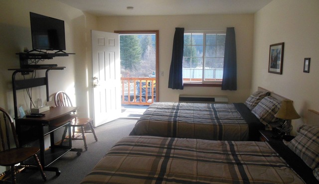 Clark Fork Lodge