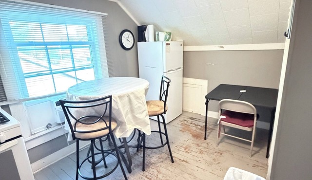 Comfortable, basic, two-bedroom, fully furnished unit in peaceful Warren. in Warren