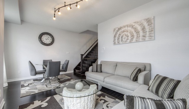 Executive Home - Brampton (Greater Toronto Area)