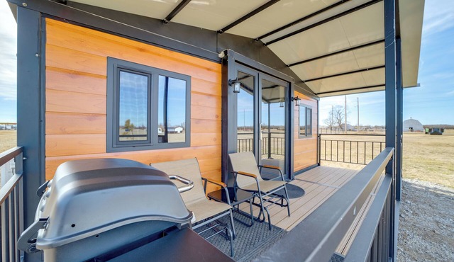Hunt, Fish & Explore! Tiny Home Near Oologah WMA