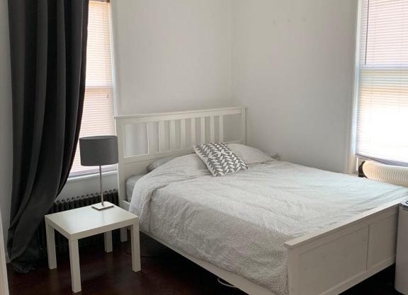Amazing private room in 3 bedroom Brooklyn