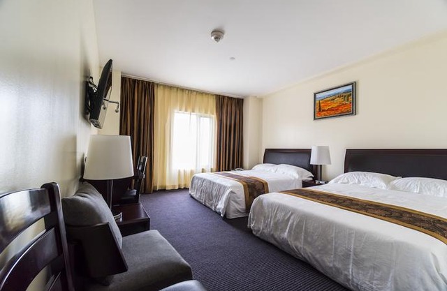 John Hotel