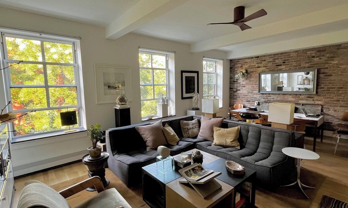 Ukrainian Village Condo | 2-bedroom designer condo in NYC's East Village