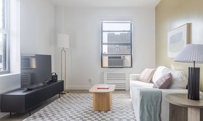 Bloomingdale Apartment | Blueground | Bloomingdale, fitness center, nr Central Park