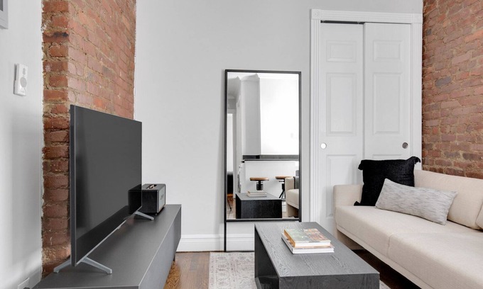 Ukrainian Village Apartment | Bright East Village 1BR w/in-unit W/D, close to Park, by Blueground