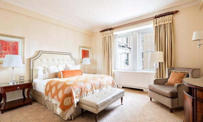 Central Park South Hotel | City View Suite, King Bed, Living Area, The Pierre A Taj, Comfy Stay