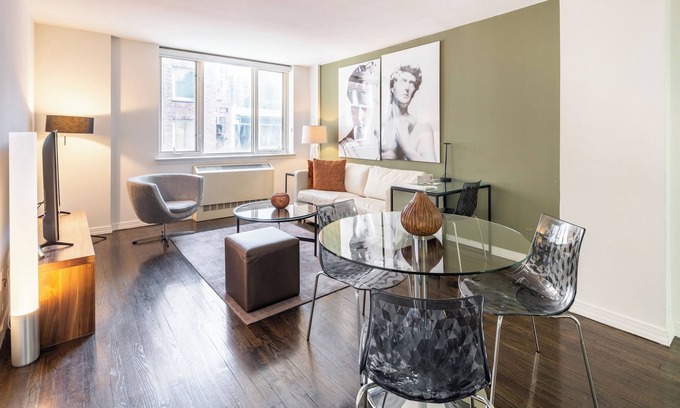 Sutton Place Apartment | Modern, Comfortable One Bed on the Upper East Side