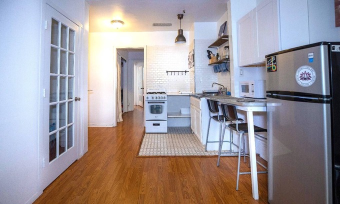 Rose Hill Apartment | Murray Hill - Empire state ~ Grand central 4 Bedrooms Large
