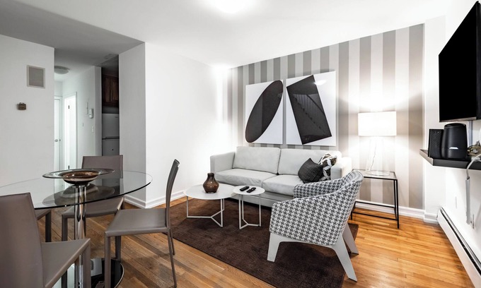 Upper East Side Apartment | UES charming Two Bedroom with 24/7 guest service