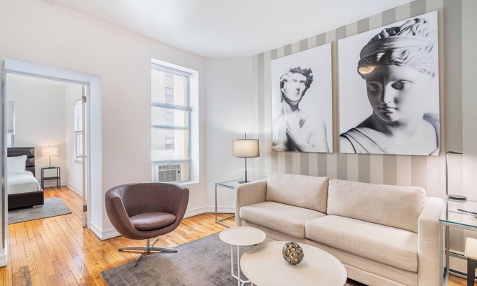 Upper East Side Apartment | UES One Bedroom near Subways, Museums
