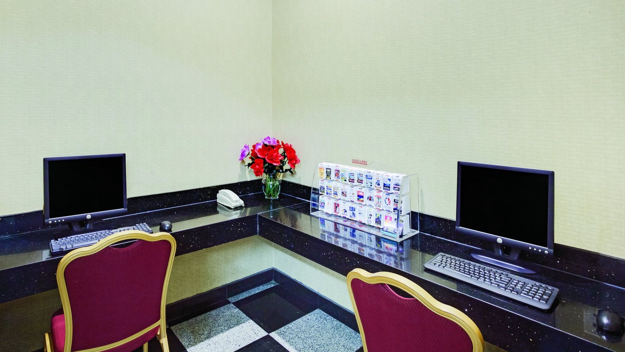 Photo of Livingroom in Queens