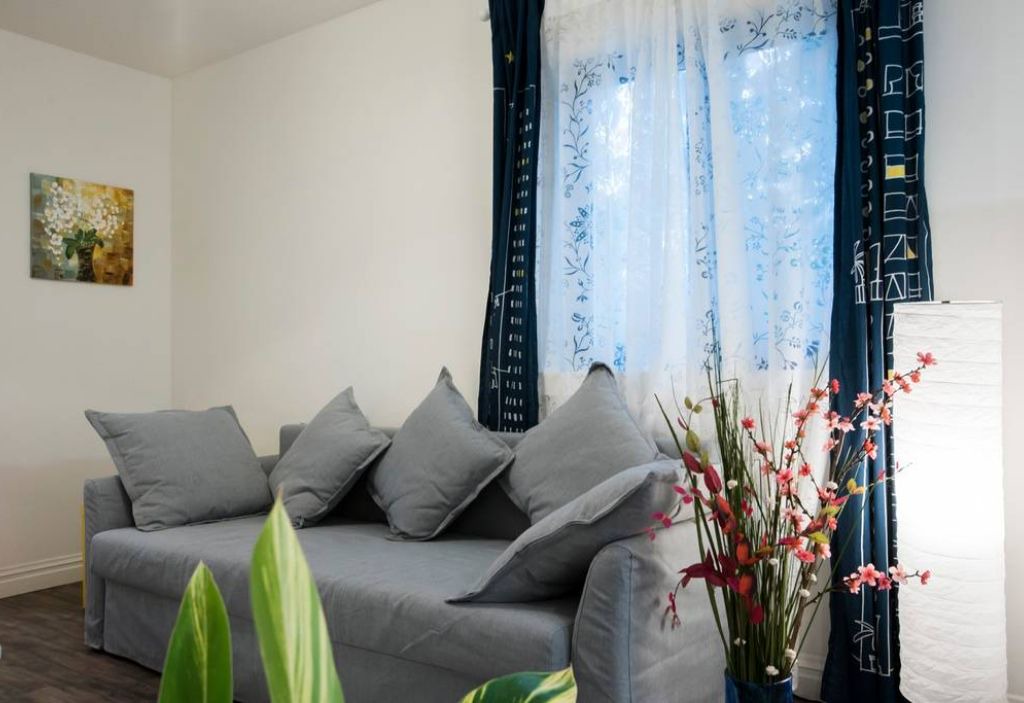 Photo of Livingroom in East Flushing