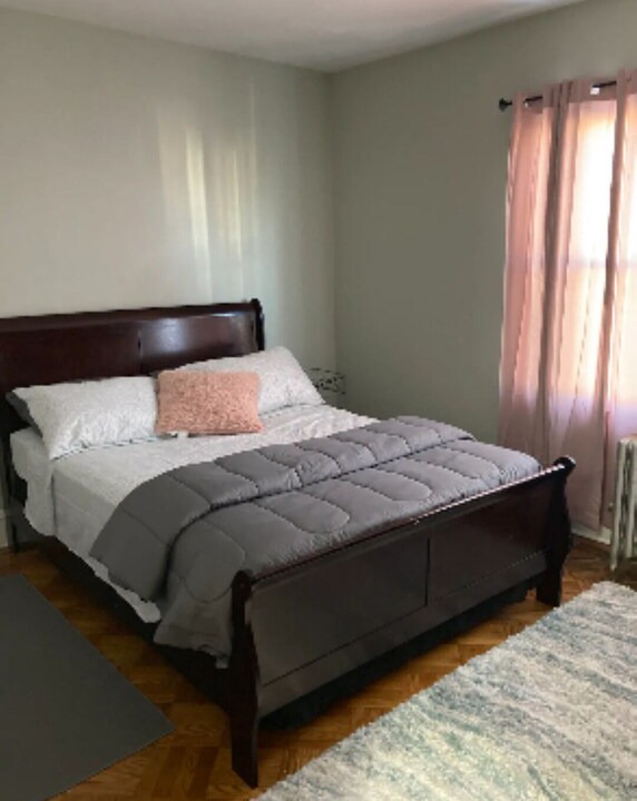 Photo of Bedroom in South Jamaica