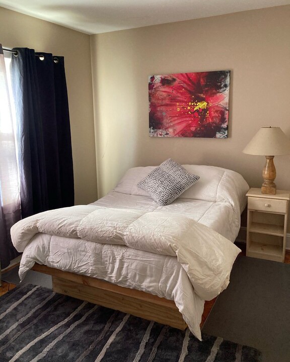 Photo of Bedroom in South Jamaica