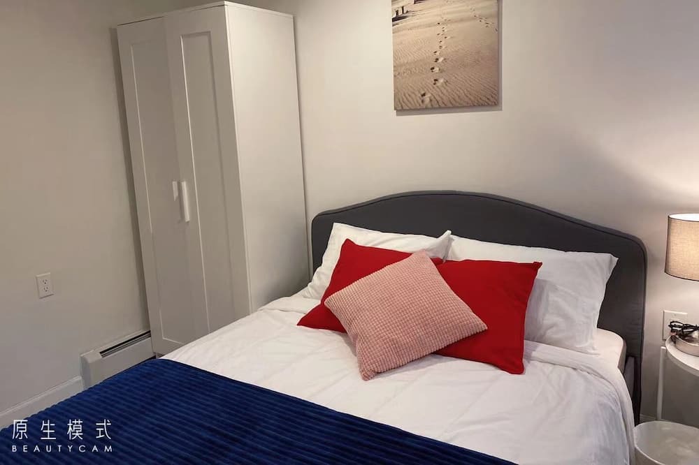 Photo of Bedroom in East Flushing