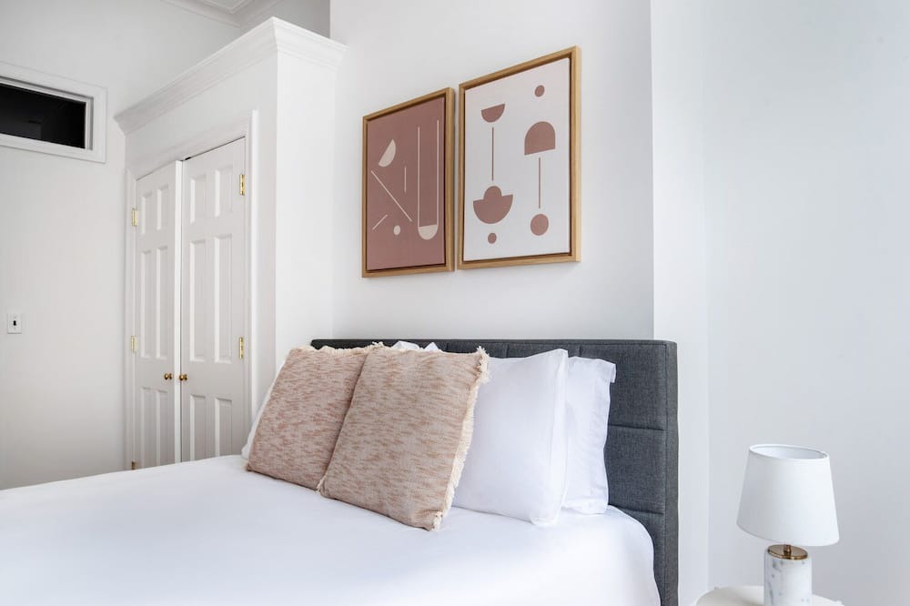 Photo of Bedroom in Greenpoint