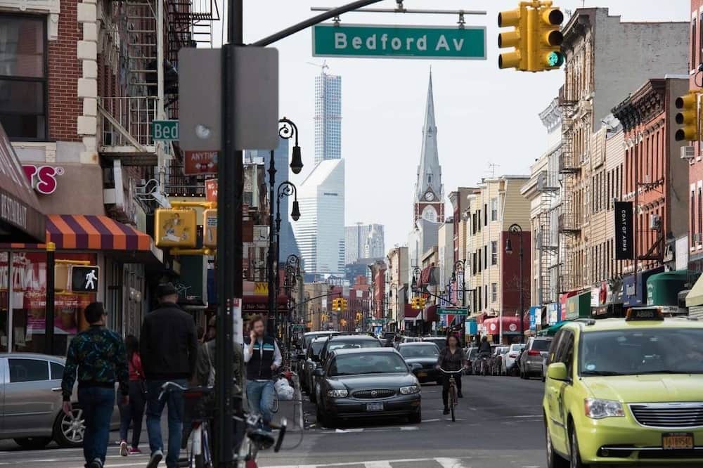 Photo of Outdoor in Greenpoint