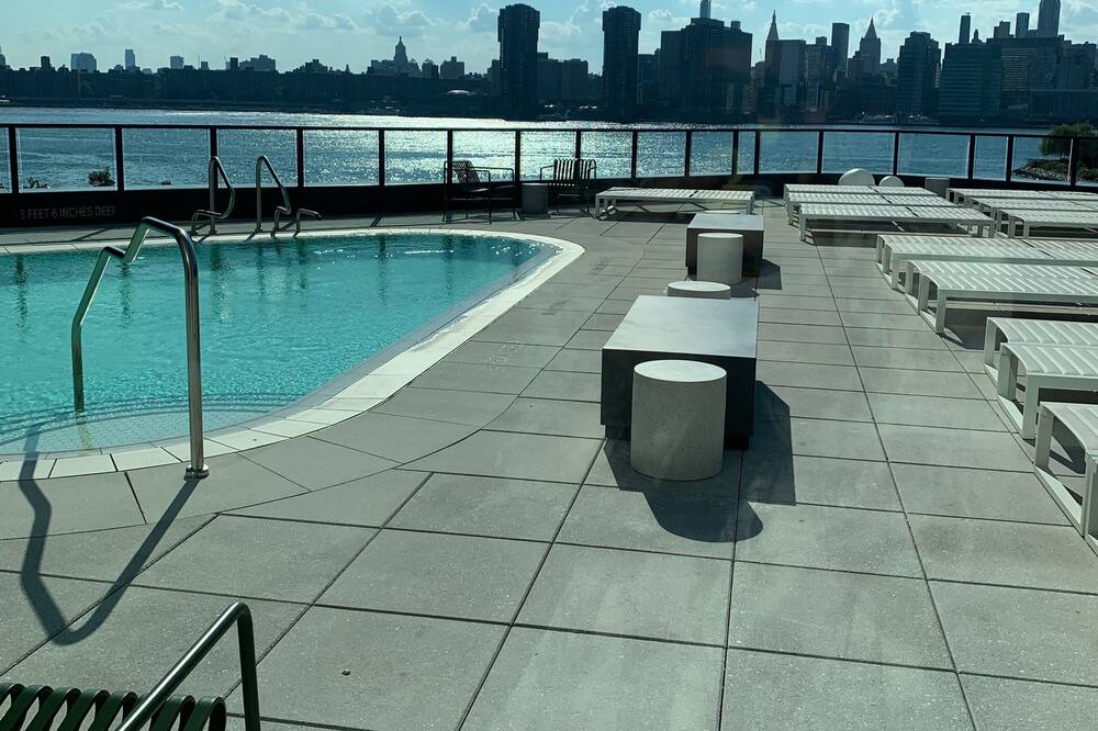 Photo of Outdoor in Greenpoint
