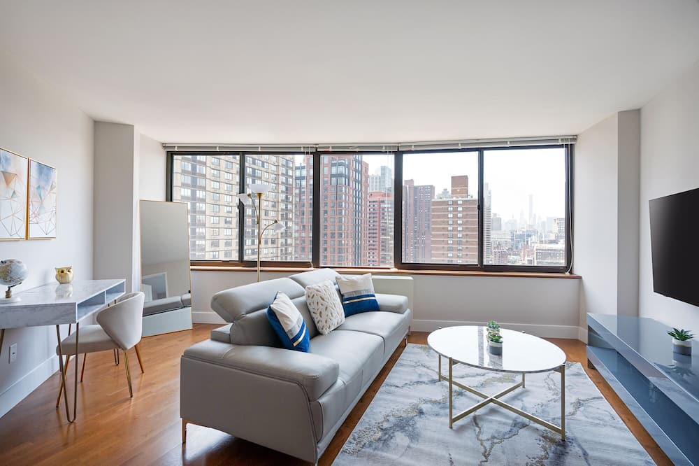 Photo of Livingroom in East Harlem