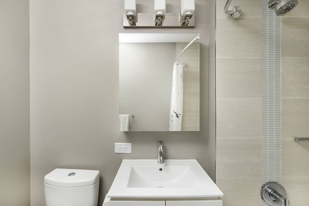 Photo of Bathroom in East Harlem