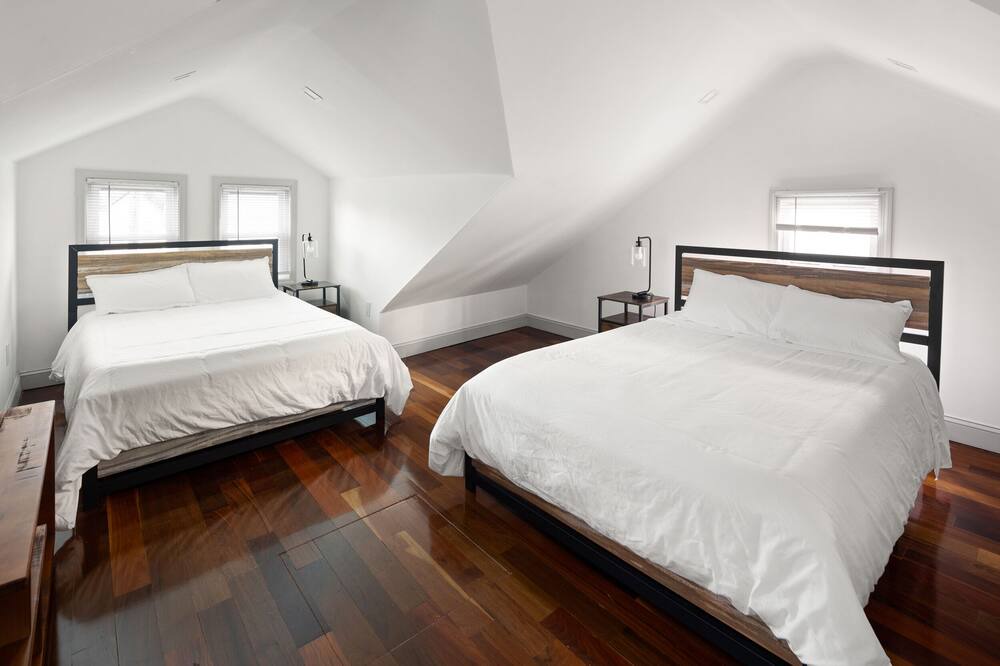 Photo of Bedroom in Queens