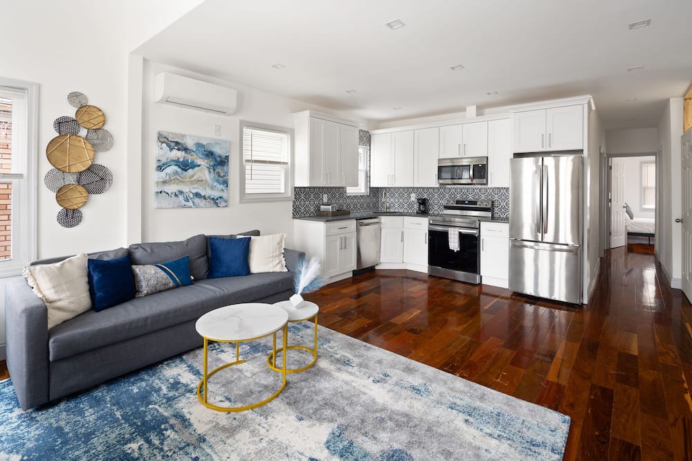 Photo of Livingroom in Queens
