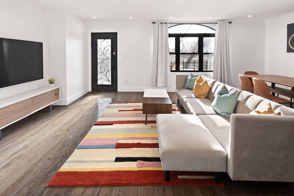 Photo of Livingroom in Queens