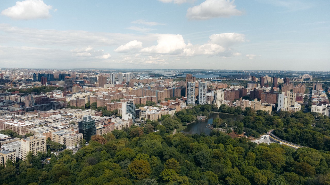 Photo of Others in Manhattan Valley